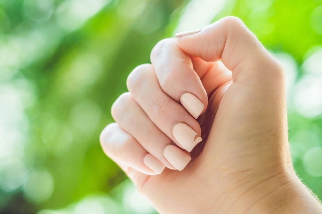 Tips to Solve the Problems of Broken Nails