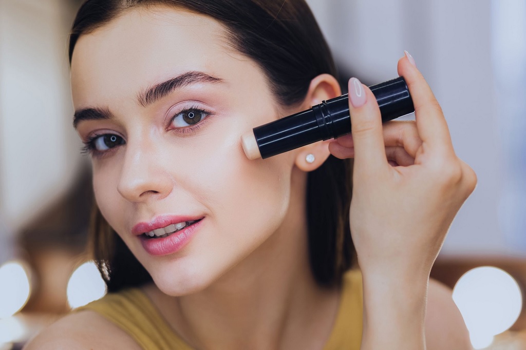 Makeup Tricks That Everyone with Dry Skin